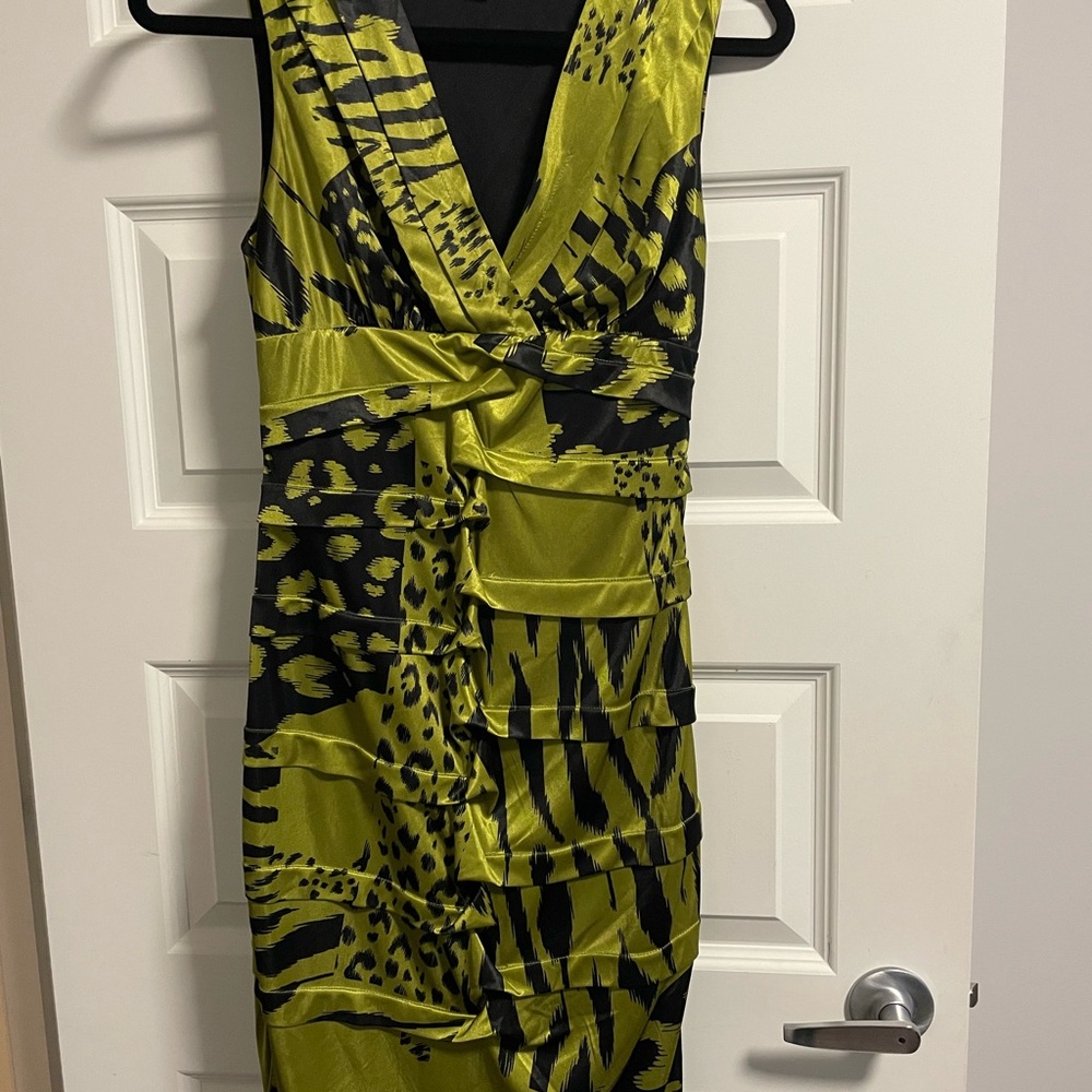 Le Chateau Green and Black Ruched Wrap Midi Dress